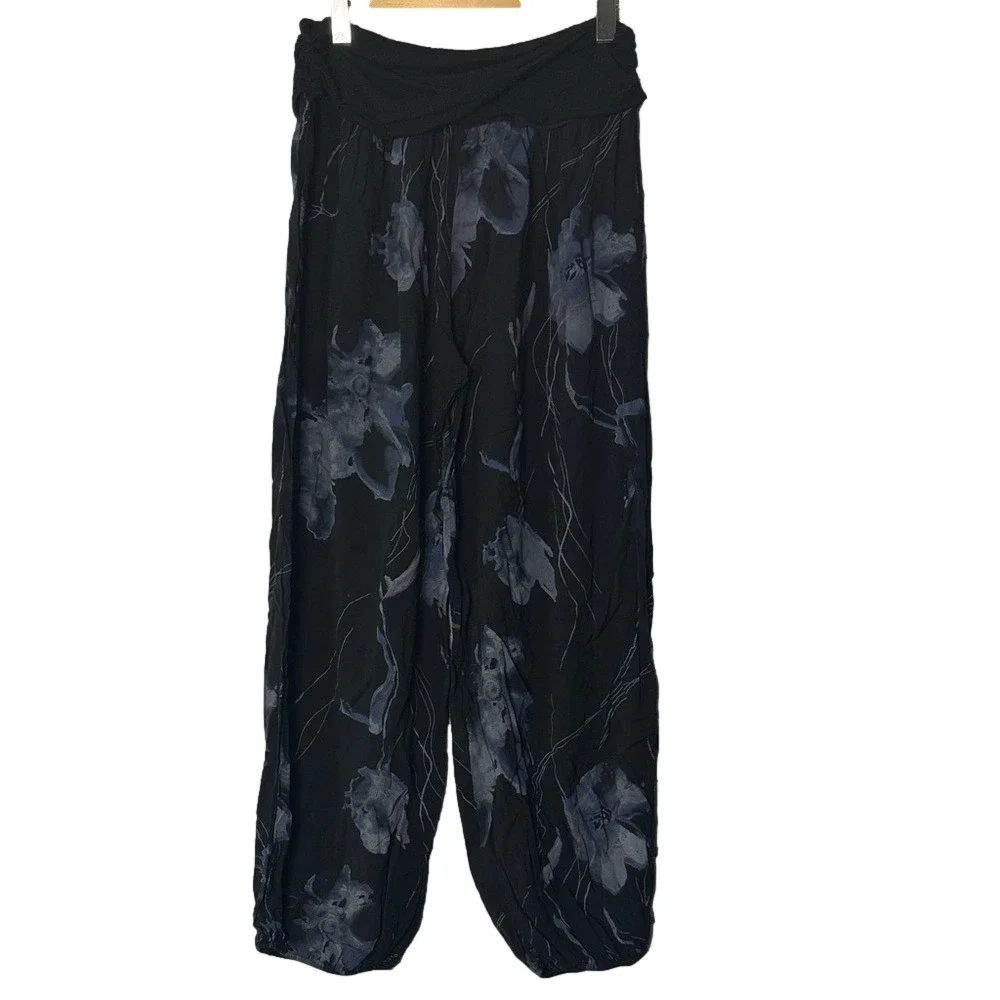 Beyond Capri Silk Floral Black Women's Leisure Pants - Picture 1 of 7
